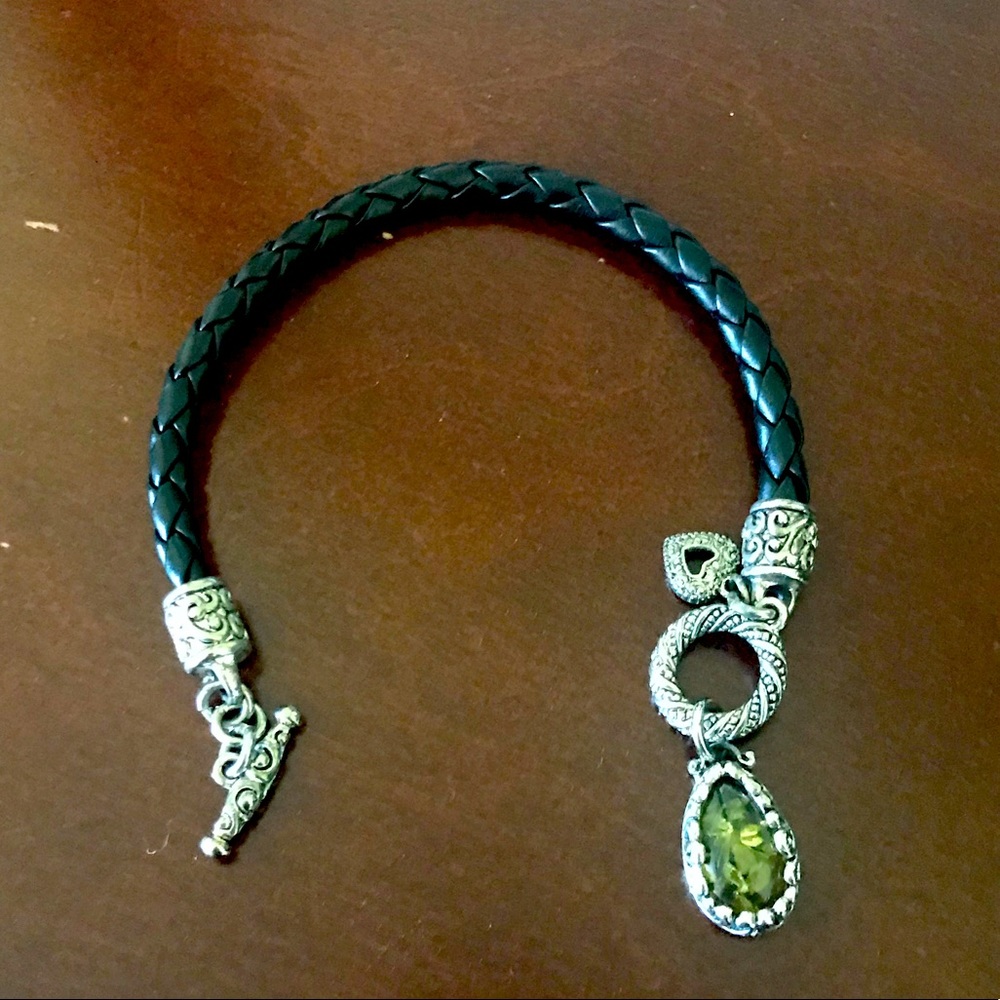 leather and Silver tone toggle bracelet 8.5”L